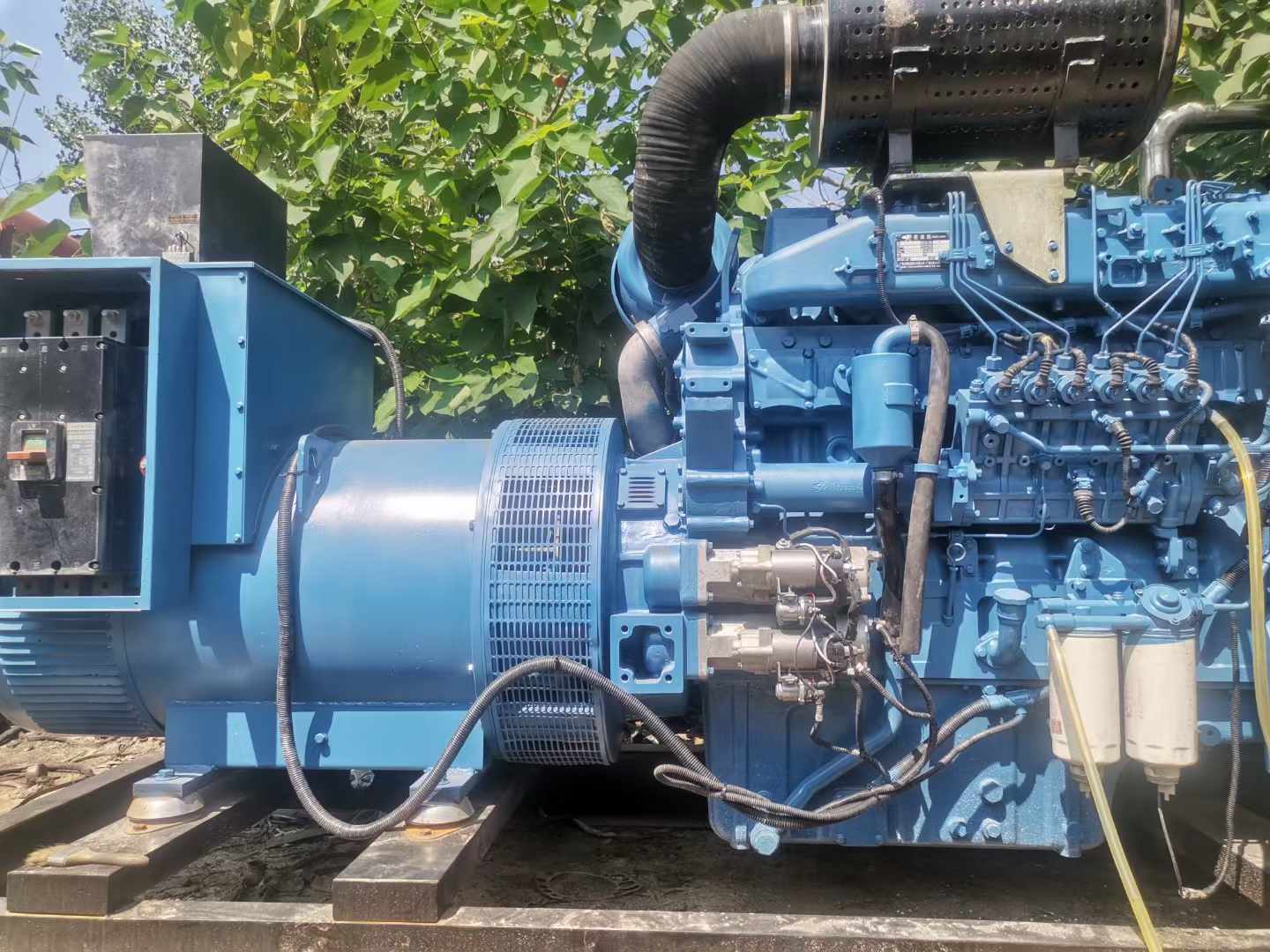 保亭详细说明降低 800kW 柴油发电机输出电流波动的方法